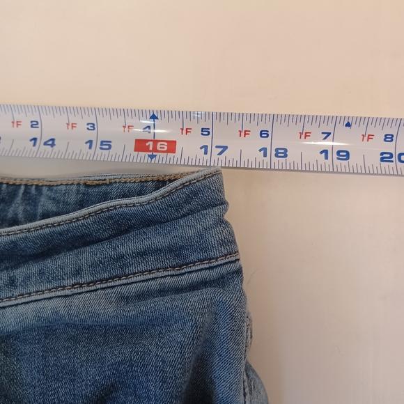 Charlie B Jeans Women's Size 14 - Picture 4 of 8